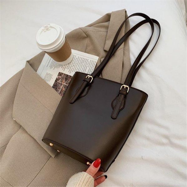shoulder bags for women 2021 fashion personality retro large-capacity bag shopper dating everyday shoes messenger
shoulder bags for women 2021 fashion personality retro large-capacity bag shopper dating everyday shoes messenger