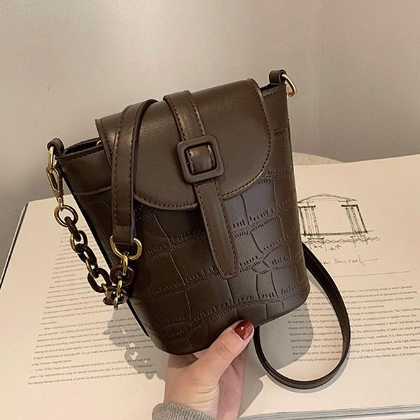 shoulder bags luxury pu leather crossbody for ladies 2021 casual solid small bucket handbags chain bag
shoulder bags luxury pu leather crossbody for ladies 2021 casual solid small bucket handbags chain bag