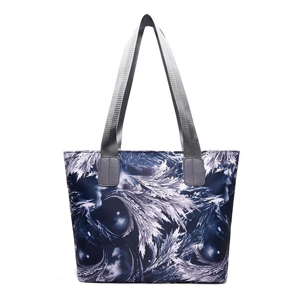 2020 fashion women shoulder messenger bag nylon oxford print waterproof zipper package large capacity travel crossbody bag
2020 fashion women shoulder messenger bag nylon oxford print waterproof zipper package large capacity travel crossbody bag