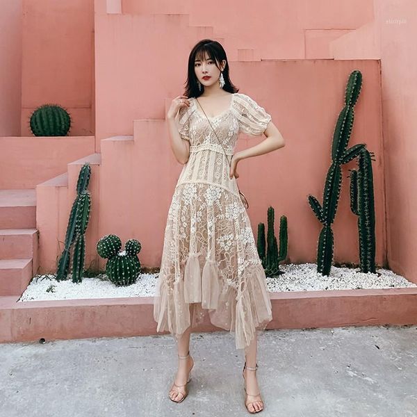 elegant v-neck short-sleeved high-waist lace dresses women stitching net yarn ruffled sequin asymmetry fairy dress summer1, Black;gray
elegant v-neck short-sleeved high-waist lace dresses women stitching net yarn ruffled sequin asymmetry fairy dress summer1, Black;gray