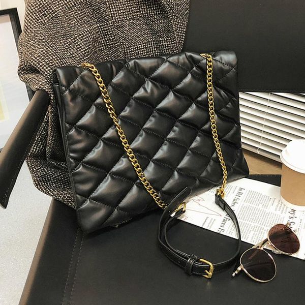 lattice embroidery thread tote bag 2020 new quality soft pu leather women's designer handbag chain shoulder bag large capacity
lattice embroidery thread tote bag 2020 new quality soft pu leather women's designer handbag chain shoulder bag large capacity