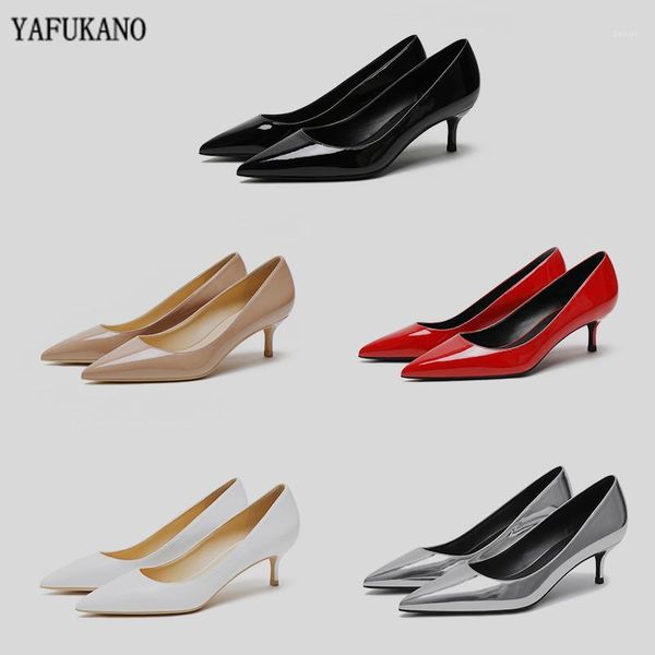 dress shoes 5 cm mid heels womens patent leather high nude pointed toe thin office wedding pumps size 34-431, Black
dress shoes 5 cm mid heels womens patent leather high nude pointed toe thin office wedding pumps size 34-431, Black