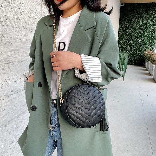мешок плеча женщин круглого мешок женщина сумка маленькая crossbody сумка для женщин 2020 pu кожаной сумка кисточки / цепь черного dropship
мешок плеча женщин круглого мешок женщина сумка маленькая crossbody сумка для женщин 2020 pu кожаной сумка кисточки / цепь черного dropship