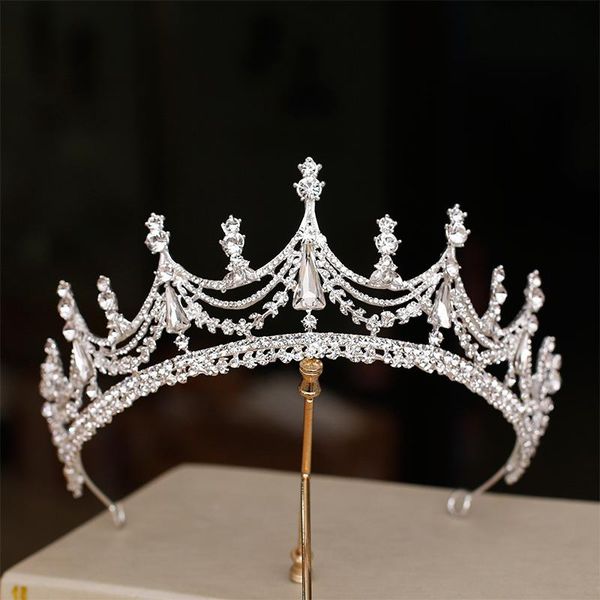 new atmospheric luxury retro princess bride tiara crown wedding dress stage pgraphy accessories, Golden;silver
new atmospheric luxury retro princess bride tiara crown wedding dress stage pgraphy accessories, Golden;silver