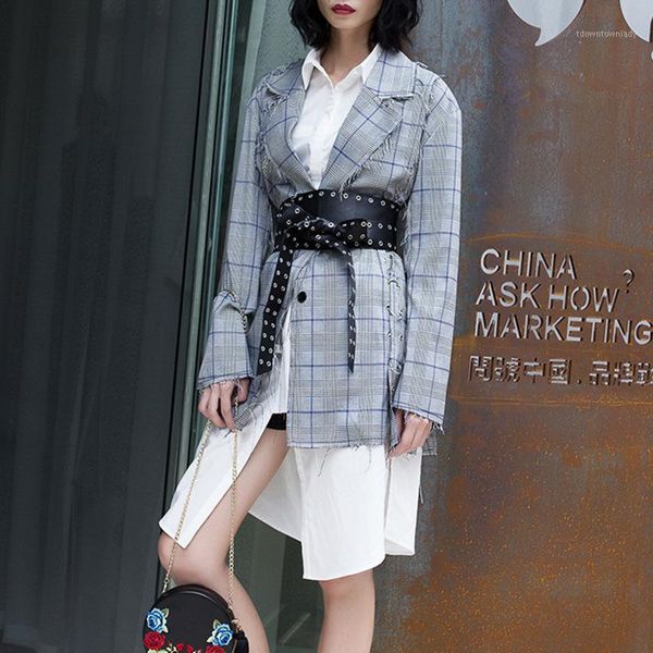 women's suits & blazers joker grid small suit coat female beggar burr metal ring splicing female1, White;black
women's suits & blazers joker grid small suit coat female beggar burr metal ring splicing female1, White;black