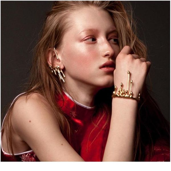 huanzhi 2020 new golden metal drop wax irregular lava metal ear cuff earrings without piercing punk for women jewel jllvsz, Silver
huanzhi 2020 new golden metal drop wax irregular lava metal ear cuff earrings without piercing punk for women jewel jllvsz, Silver
