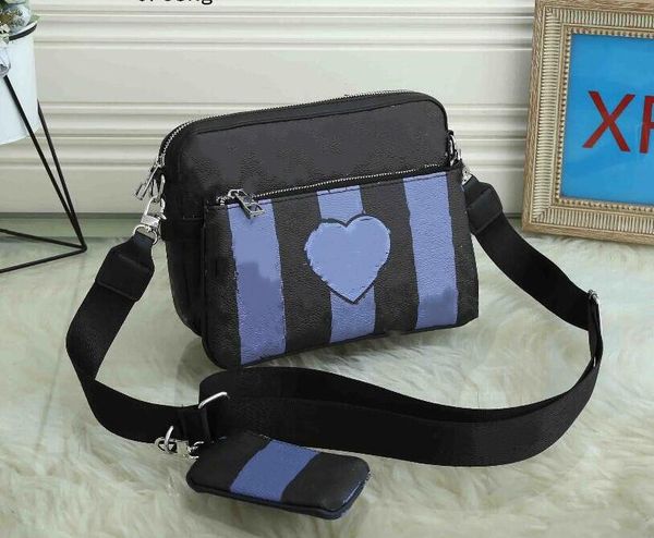 designer tote luxurys pochette trio men bags women luxurys handbags messenger shoulder bags pockets totes striped love shopping cross body w
designer tote luxurys pochette trio men bags women luxurys handbags messenger shoulder bags pockets totes striped love shopping cross body w