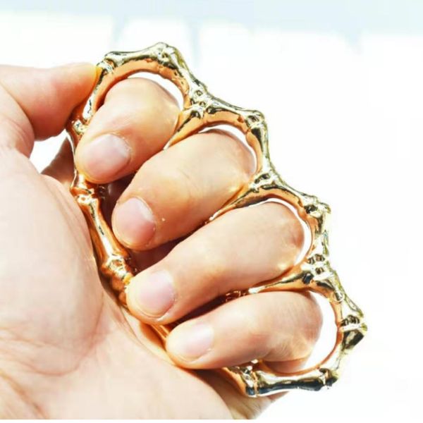 glass fiber finger tiger four finger self-defense weapons will hand in hand buckle tiger finger fist button self-defense fighting supplies24
glass fiber finger tiger four finger self-defense weapons will hand in hand buckle tiger finger fist button self-defense fighting supplies24