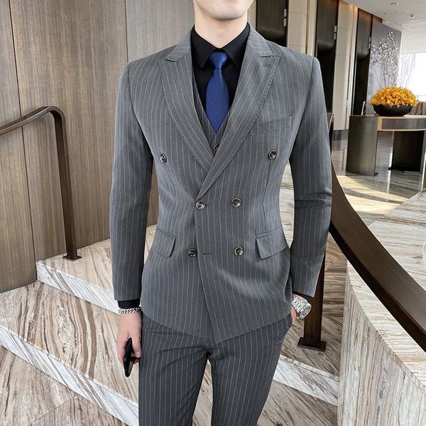 smart business men's suit set 2021 new fashion pinstripe stright double-breasted dark blue male professional stripe suit set, White;black
smart business men's suit set 2021 new fashion pinstripe stright double-breasted dark blue male professional stripe suit set, White;black