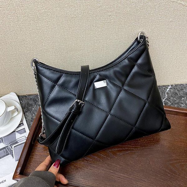 shoulder bags half moon lingge chain small crossbody for women 2021 spring light leather black purses and handbags
shoulder bags half moon lingge chain small crossbody for women 2021 spring light leather black purses and handbags