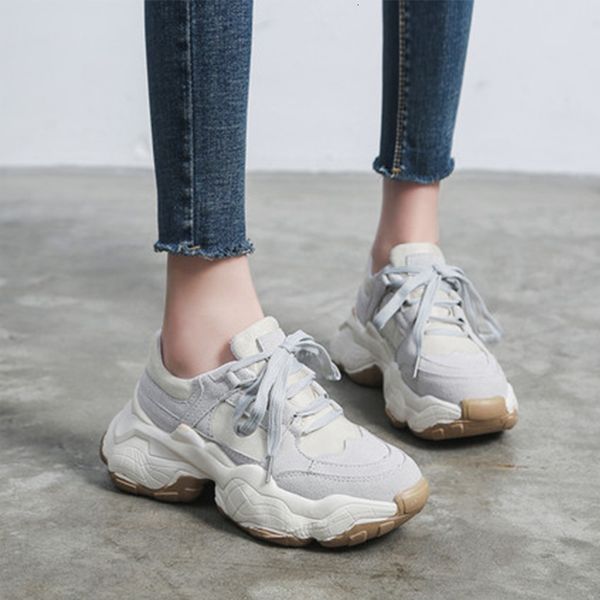 2021 new women mesh chunky sneakers lace up flat woman trainer walking ladies fashion casual autumn vulcanized shoes ewit, Black
2021 new women mesh chunky sneakers lace up flat woman trainer walking ladies fashion casual autumn vulcanized shoes ewit, Black