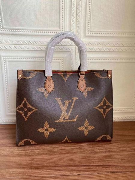 designers women casual hand bags leather ladies shoulder bags large capacity bag female big tote bag lv louis vitton, Black;brown
designers women casual hand bags leather ladies shoulder bags large capacity bag female big tote bag lv louis vitton, Black;brown