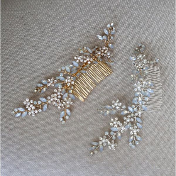 opal sophisticated high-quality rhinestone bride hair comb wedding hair jewelry headdress, Golden;silver
opal sophisticated high-quality rhinestone bride hair comb wedding hair jewelry headdress, Golden;silver