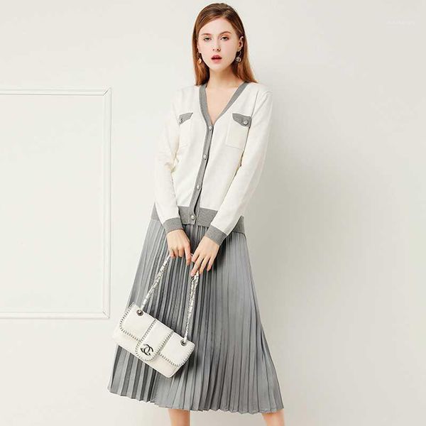 suits two pieces set viscose blends knitted v neck long sleeves elastic waist pleated skirt elegant design new england style1, White
suits two pieces set viscose blends knitted v neck long sleeves elastic waist pleated skirt elegant design new england style1, White
