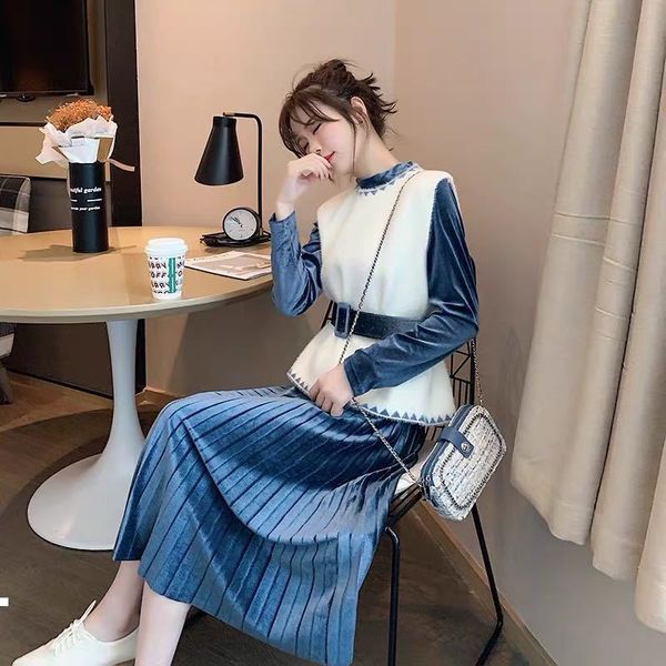 new autumn 2021 and winter cardigan wool two pieces of gold velvet, women's loose dress, waistcoat + dress assembly y459 ulzt, Gray
new autumn 2021 and winter cardigan wool two pieces of gold velvet, women's loose dress, waistcoat + dress assembly y459 ulzt, Gray