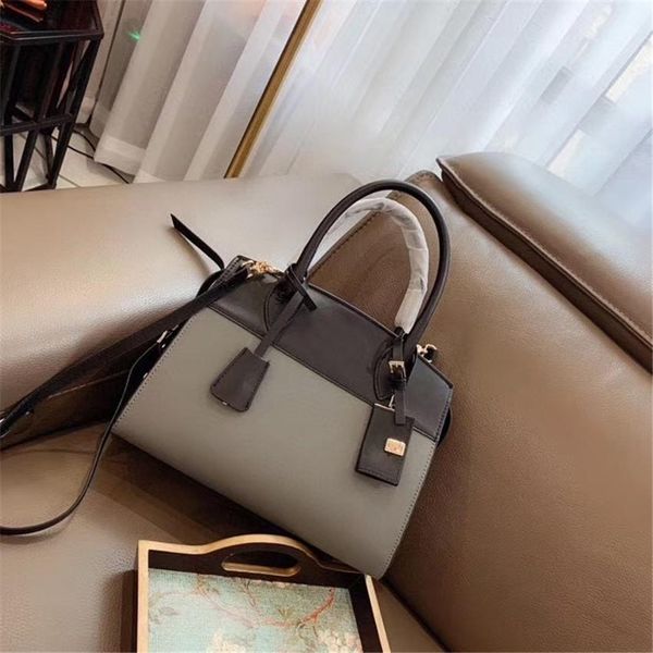 women designer handbag luxury shoulder bag fashion handbags genuine leather hand bag
women designer handbag luxury shoulder bag fashion handbags genuine leather hand bag