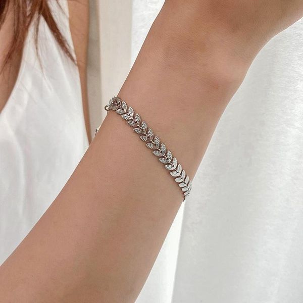 stylish simple leaf wheat ear stainless steel bracelet casual old fashion jewelry, Black
stylish simple leaf wheat ear stainless steel bracelet casual old fashion jewelry, Black