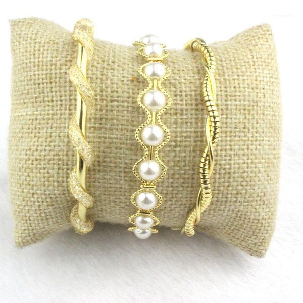 10pcs/lot fashion colorful cubic zircon adjustable bangle,new design unique style bracelet,plated cz/pearl bangle wholesale1, Golden;silver
10pcs/lot fashion colorful cubic zircon adjustable bangle,new design unique style bracelet,plated cz/pearl bangle wholesale1, Golden;silver