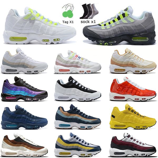 2022 wholesale white beige grey 95s women men running shoes triple black kim jones black orang dark driftwood midnight navy blue nyc taxi tr, White;red
2022 wholesale white beige grey 95s women men running shoes triple black kim jones black orang dark driftwood midnight navy blue nyc taxi tr, White;red