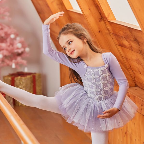 2021 long sleeves tutu dance dress kids sequins gymnastics costume ballet dance clothes for girls ballerina stage dresses jl1335, Black;red
2021 long sleeves tutu dance dress kids sequins gymnastics costume ballet dance clothes for girls ballerina stage dresses jl1335, Black;red