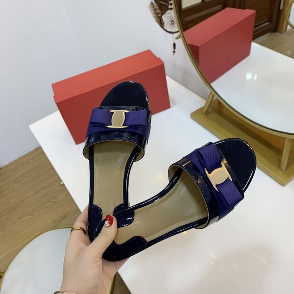 slippers women's summer 2020 fashion new leather slippers flat-soled women's slippers large size 41, Black
slippers women's summer 2020 fashion new leather slippers flat-soled women's slippers large size 41, Black