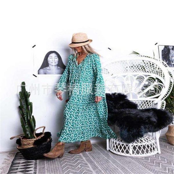 2020 fashion plant printed drs.. autumn women's wear, Black;gray
2020 fashion plant printed drs.. autumn women's wear, Black;gray