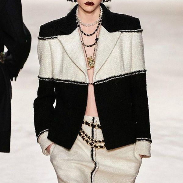 fall korean elegant crop double-breasted hit color short woolen jacket coat women vintage tweed jackets outwear, Black;brown
fall korean elegant crop double-breasted hit color short woolen jacket coat women vintage tweed jackets outwear, Black;brown
