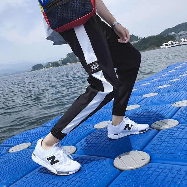 случайные брюки мужской корейских мод capris летний свободный тонкий гарем оригинального дом bf стиль спортивные 9-точечный случайные штаны, Blue
случайные брюки мужской корейских мод capris летний свободный тонкий гарем оригинального дом bf стиль спортивные 9-точечный случайные штаны, Blue