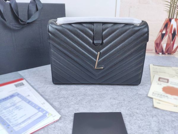flip bag front, embroidered v with metal connector mark caviar leather bag flap 487208 the shoulder strap can be shortened fashion bags
flip bag front, embroidered v with metal connector mark caviar leather bag flap 487208 the shoulder strap can be shortened fashion bags