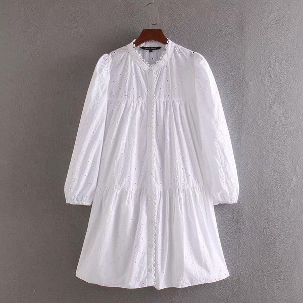2020 women elegant hollow out embroidery casual white shirtdress female long sleeve lace edge vestidos chic mini dresses, Black;gray
2020 women elegant hollow out embroidery casual white shirtdress female long sleeve lace edge vestidos chic mini dresses, Black;gray