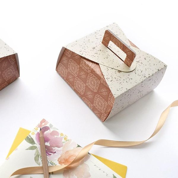 new sale ins style creative color gift with hand carton spot universal portable color printing baking packaging carton custom bbyjef
new sale ins style creative color gift with hand carton spot universal portable color printing baking packaging carton custom bbyjef