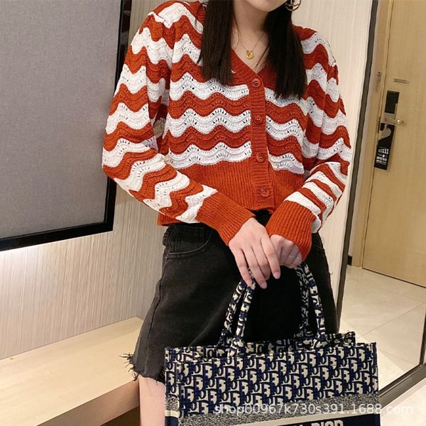 early autumn 2020 gentle wind versatile wave stripe v-neck knitwear knitwear knitwearloose sweater cardigan coat women fashion unw18, White;black
early autumn 2020 gentle wind versatile wave stripe v-neck knitwear knitwear knitwearloose sweater cardigan coat women fashion unw18, White;black