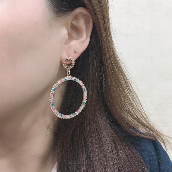 2020 новой тенденция золото цвет multi rhinestone дизайн luxury gem себе серьги для женщин ювелирных изделий подарков всего продажа, Silver
2020 новой тенденция золото цвет multi rhinestone дизайн luxury gem себе серьги для женщин ювелирных изделий подарков всего продажа, Silver