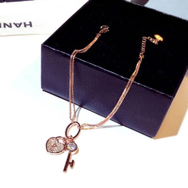 fashion jewelry luxury designer lovely cute lock key rose gold charm bracelet for woman girls students, Golden;silver
fashion jewelry luxury designer lovely cute lock key rose gold charm bracelet for woman girls students, Golden;silver