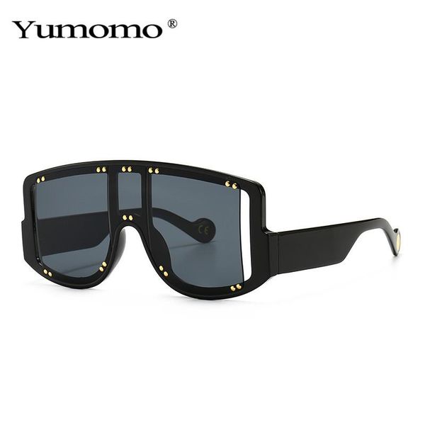 sunglasses 2021 vintage oversized square one piece brand design women men rivets decorative gradient eyewear shades uv400, White;black
sunglasses 2021 vintage oversized square one piece brand design women men rivets decorative gradient eyewear shades uv400, White;black