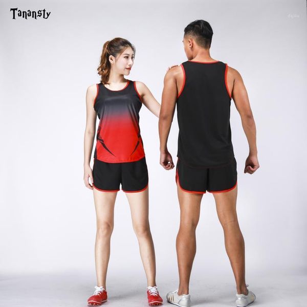 2020 men running sets women runner suit field clothing jogging clothing racing kits track shirt+shorts sport suits sportsuit, Black;blue
2020 men running sets women runner suit field clothing jogging clothing racing kits track shirt+shorts sport suits sportsuit, Black;blue