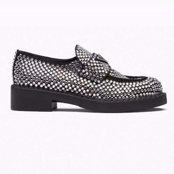 classic designer loafers slippers thick soles triangle label rhinestone slippers round toe and low heel casual shoes with box size 35-41, Black
classic designer loafers slippers thick soles triangle label rhinestone slippers round toe and low heel casual shoes with box size 35-41, Black