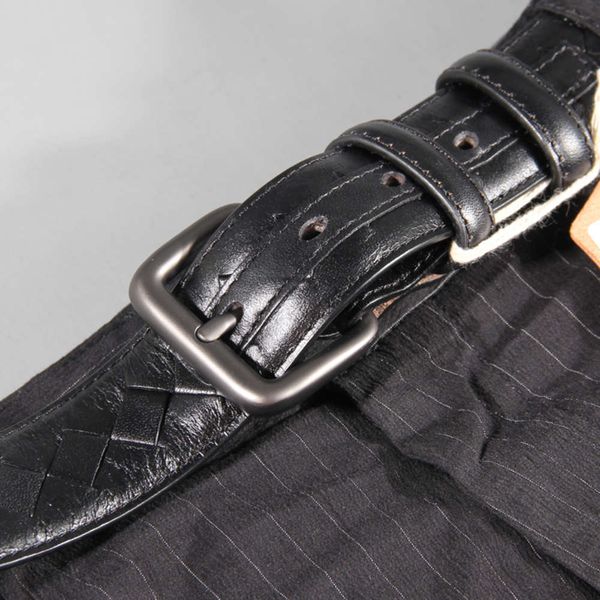 leather casual versatile needle buckle layer cowhide woven business men's belt handmade, Black;brown
leather casual versatile needle buckle layer cowhide woven business men's belt handmade, Black;brown