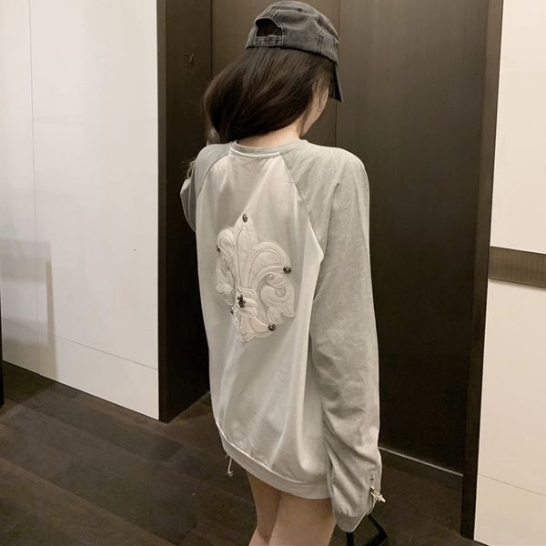 autumn new color matching cross crosin t-shirt women's net red fashion casual long sleeve fashion u8j9, Black
autumn new color matching cross crosin t-shirt women's net red fashion casual long sleeve fashion u8j9, Black