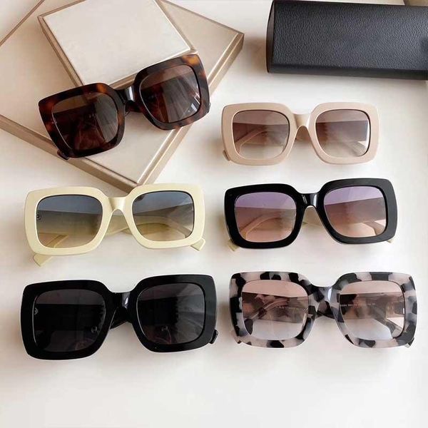 wholesale designer designer sunglasses classic square plate shiny gold style laser logo 4384 eye protection, White;black
wholesale designer designer sunglasses classic square plate shiny gold style laser logo 4384 eye protection, White;black
