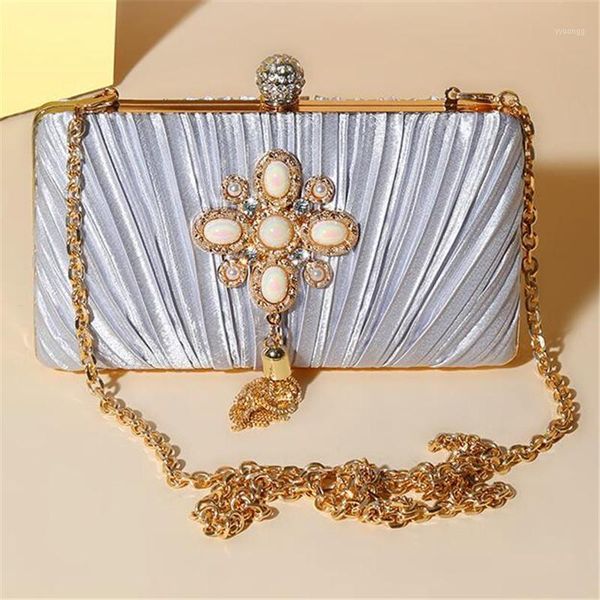 evening bags 2021 fold silk luxury pearl flowers wedding clutch wallets metal tassel dinner with chain mn12511
evening bags 2021 fold silk luxury pearl flowers wedding clutch wallets metal tassel dinner with chain mn12511