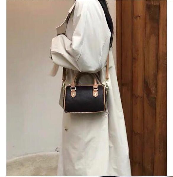 women's fashion wallets & holdersnew straddle bag leather bucket bag women famous bra handbags coin purses, Red;black
women's fashion wallets & holdersnew straddle bag leather bucket bag women famous bra handbags coin purses, Red;black