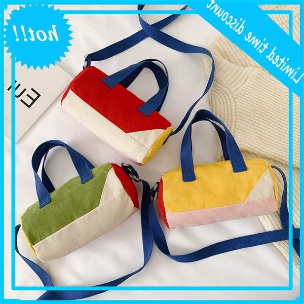 2020 new winter stripe splicing single shoulder men's and women's street trend small bag versatile accessories pocket
2020 new winter stripe splicing single shoulder men's and women's street trend small bag versatile accessories pocket