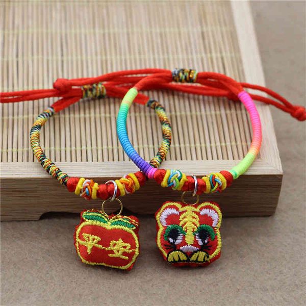 bracelets charm dragon boat festival colorful rope knitting embroidery tiger head small zongzi fu sachet children's hand, Golden;silver
bracelets charm dragon boat festival colorful rope knitting embroidery tiger head small zongzi fu sachet children's hand, Golden;silver