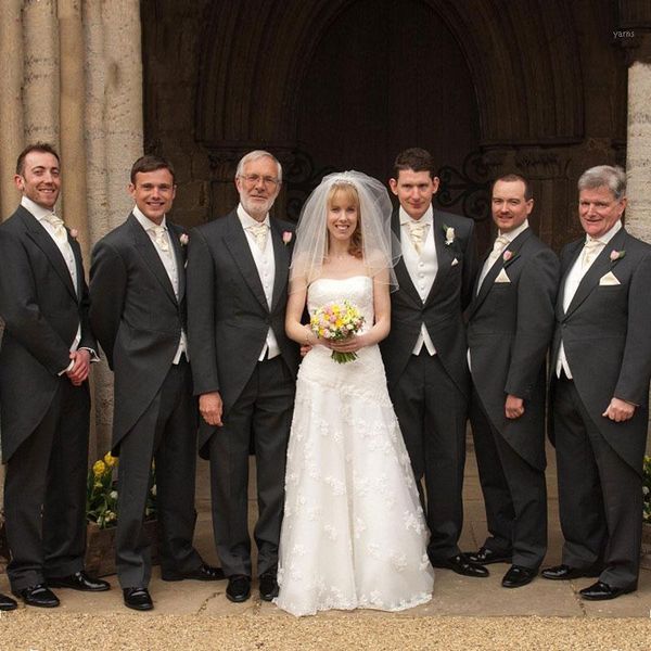 black italian tailcoat wedding men suits groom wear terno slim fit 2 pieces (jacket+pants) groomsman prom suits costume homme1, White;black
black italian tailcoat wedding men suits groom wear terno slim fit 2 pieces (jacket+pants) groomsman prom suits costume homme1, White;black