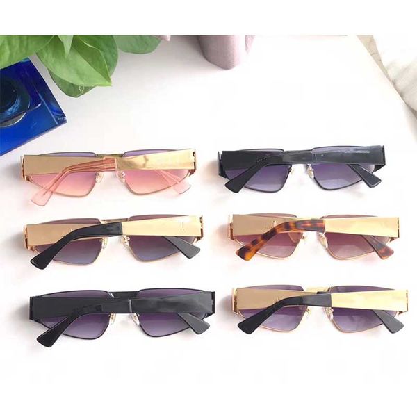 037 + send original box fashion brand designer sunglasses metal irregular frame large temple design fashion humorous style mos037 / s, White;black
037 + send original box fashion brand designer sunglasses metal irregular frame large temple design fashion humorous style mos037 / s, White;black