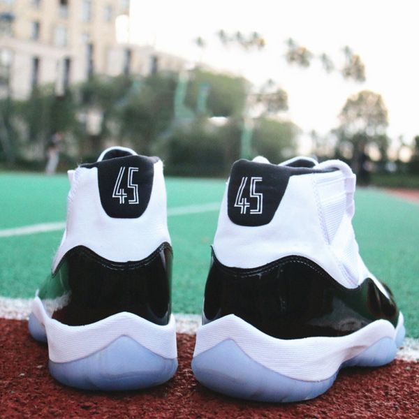 2021 new 11 concord 45 black white xi women men basketball shoes high cut outdoor trainers fashion sports sneakers size 5.5-13, White;red
2021 new 11 concord 45 black white xi women men basketball shoes high cut outdoor trainers fashion sports sneakers size 5.5-13, White;red