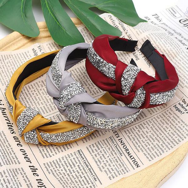 мода высокое качество крестовый завязанный headhoop charm очарое женщины широкие красивые волосы hoop candy цвет кристалл горный хрусталь же, Black;brown
мода высокое качество крестовый завязанный headhoop charm очарое женщины широкие красивые волосы hoop candy цвет кристалл горный хрусталь же, Black;brown