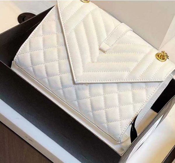 ladies black calfskin caviar classic diamond quilted bag chains double flap medium genuine leather crossbody shoulder bags 013
ladies black calfskin caviar classic diamond quilted bag chains double flap medium genuine leather crossbody shoulder bags 013
