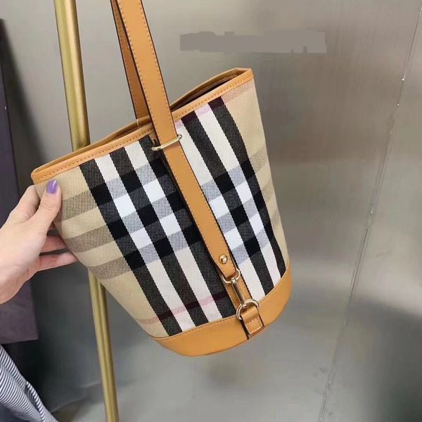 dr.jewel east shoulder baggate check bag large capacity shoulder fashion versatile straddle bucket bag ins fashion woman cf3m8
dr.jewel east shoulder baggate check bag large capacity shoulder fashion versatile straddle bucket bag ins fashion woman cf3m8